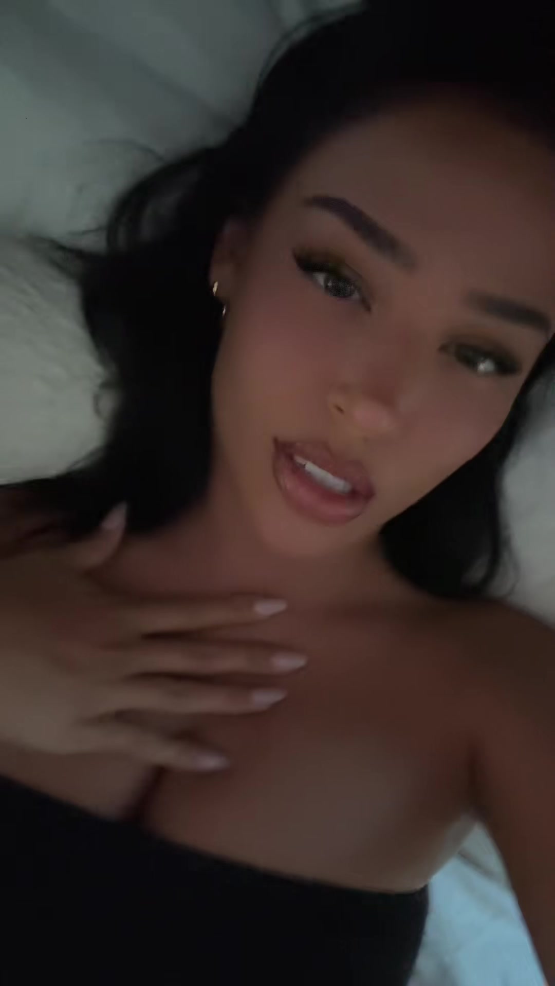 Ashlyn Castro Video Show Body Erotic