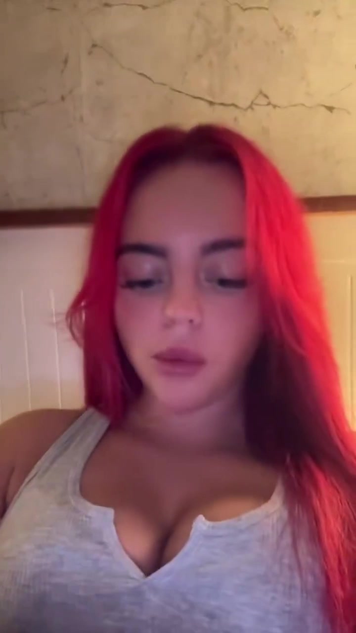 Nicolephathole – Nicole Cummins New Video